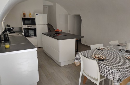 Lama Apartment | Les voûtes de Pascaline, sea and mountain views, Lama (15 min from beach or river)