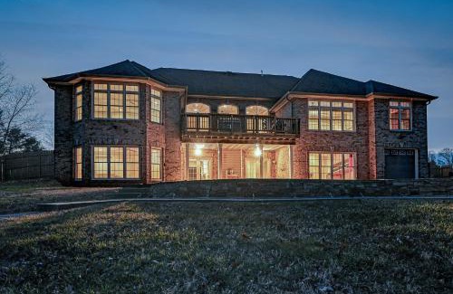 Sunrise Bay House | LesLee at the Lake