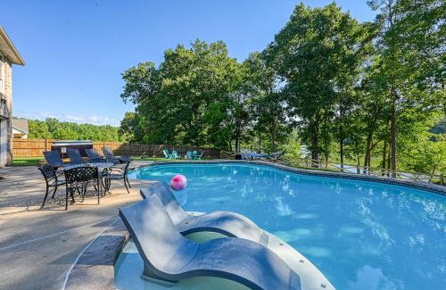 Sunrise Bay House | LesLee at the Lake