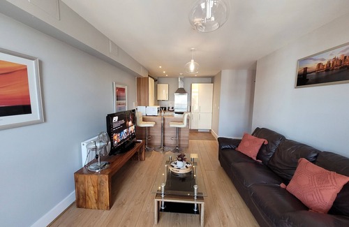 Chelmsford Apartment | Lesley Court- A spacious 2 bedroom apartment near Chelmsford Centre/Station