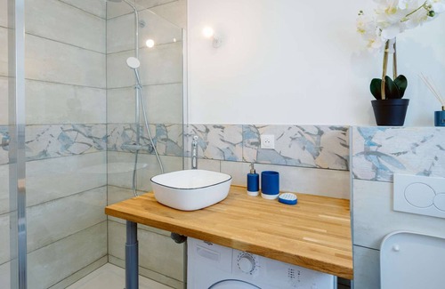 Hesingue Apartment | Leslodgespa, La Marine, free Parking and More...