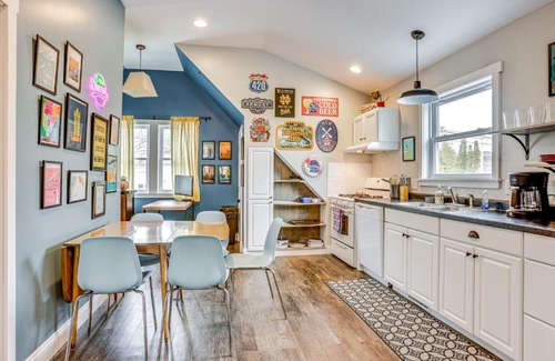 Frankfort Apartment | Less Than 1 Mi to Beach Quirky and Central Apt in Frankfort