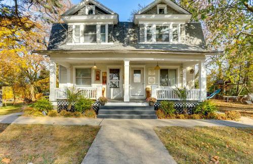 Annville House | Less Than 10 Mi to Hersheypark Duplex with Fire Pit and Grill