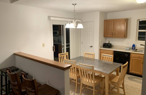 Westfield House | Less than a mile from Grand Park, Sleeps 20, "Sitting the Pines"