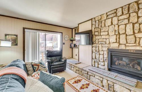 Red River House | Less Than Half-Mi to Red River Ski Area Townhome with Patio