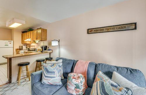Red River House | Less Than Half-Mi to Red River Ski Area Townhome with Patio
