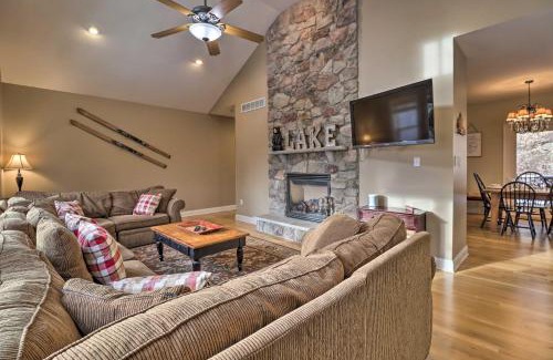 Lake Harmony House | Less Than Half-Mi to Skiing Lake Harmony Home with Hot Tub
