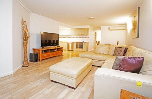 Jurien Bay Apartment | Lesueur Days