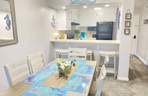 Rehoboth Beach Condo | Let the fun begin 🏖🏊‍♀️😁 Located between both beaches