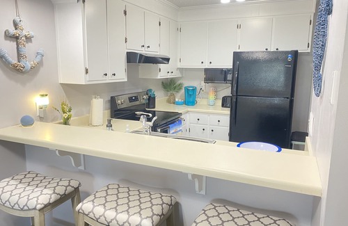 Rehoboth Beach Condo | Let the fun begin 🏖🏊‍♀️😁 Located between both beaches