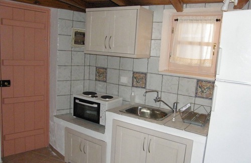 Alonissos House | Let Yourself Escape At Ikia's Traditional Houses