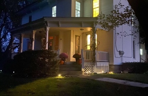 Mount Morris Apartment | Letchworth View upstairs unit on a historical site sitting on Top of the Valley!