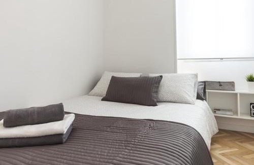 Sant Marti de Provencals Apartment | Lets holidays apartment in Sant Martí