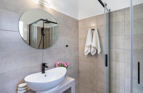 Vissa Apartment | Letta's Apartments