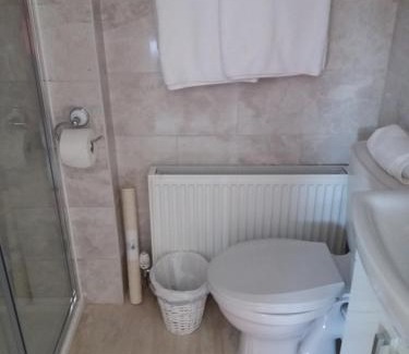 Rathdrum Bed & Breakfast | Lettermore Country Home