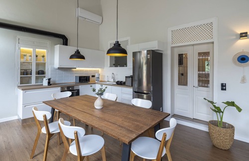 Rhodes Old Town House | Letty's House - Luxury Mansion with Garden - Old Town