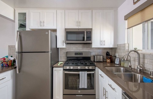 Leucadia House | Leucadia "Ponto" Bungalow ~ walk everywhere with beach gear!