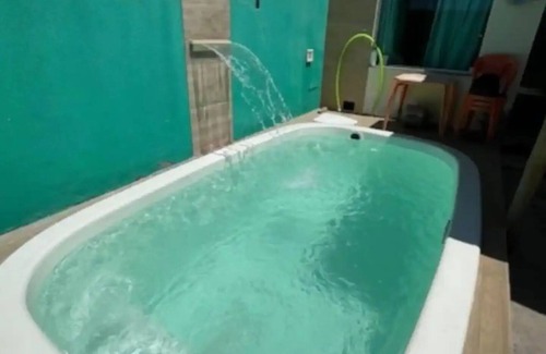 Subae House | Leve Toda Família Para Essa Residência Aconchegante com Piscina