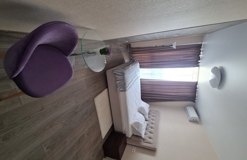 Lypky House | Level 23 - Sky View Apartment