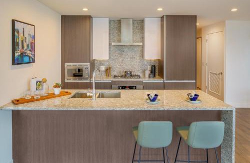 Near North Side Hotel | Level Chicago - Old Town
