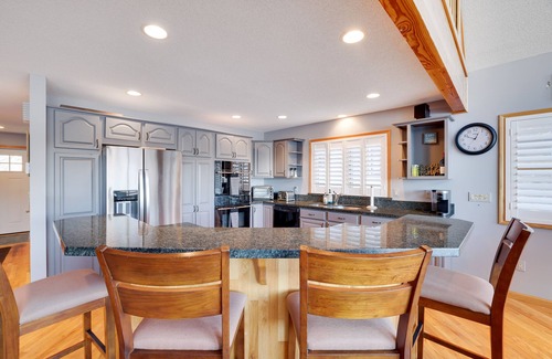 Lakeville House | Level Lake Wallenpaupack Lakefront w/Private Dock, Hottub, Kayaks & Paddleboards