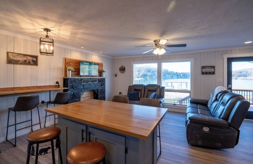 Camdenton Cabin | Level lakefront cabin with private covered dock. Close to Old Kinderhook.