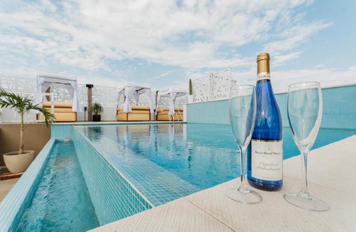Ejidal Apartment | LEVEL Luxury Condos