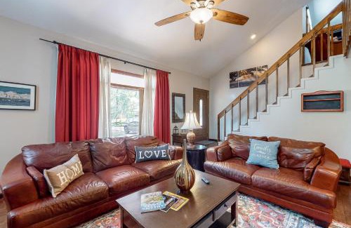 Eagle-Vail House | Lewis' Outpost