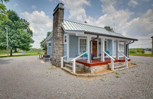 Lewisburg House | Lewisburg Home with City Park Views Near Downtown!