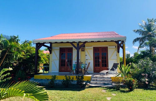 Saint-Louis House | Léwòz - Bungalow with pool 2 minutes from the beach