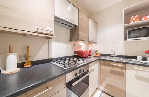 Kensington Apartment | Lexham Gardens - Two Bedroom Apartment, Sleeps 4