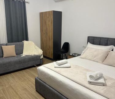 Rade Apartment | Lexhulo Room's