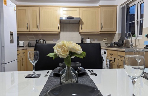Burnley House | Leyland Road Retreat - 4 Bedroom House