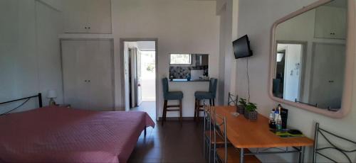 Lefkandi Apartment | Leylandi rooms