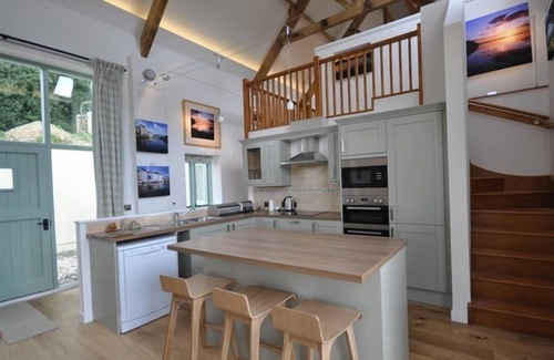 Lyme Regis Cottage | Leys At Valley View Farm