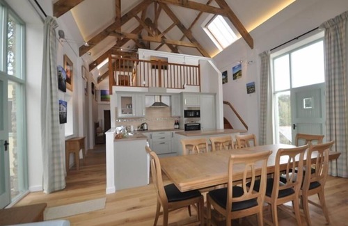 Lyme Regis Cottage | Leys At Valley View Farm