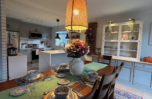 Regional District of Nanaimo House | LF Guesthouse - Calm Mornings, Cozy Nights!