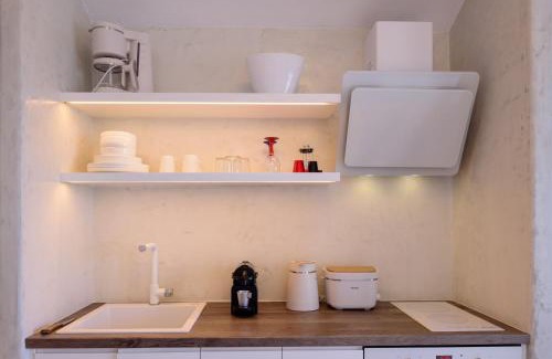 Imerovigli Apartment | LF Suites & Villas