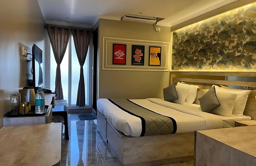 Kalyan Nagar Hotel | LG Signature Suites