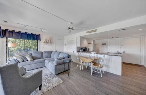 North Shore Condo | Libby's Lake View on Smith Mountain Lake