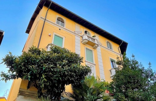 Garegnano Apartment | Liberty apartment in Milan