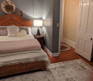 Medina House | Liberty Manor Il