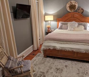 Medina House | Liberty Manor Il