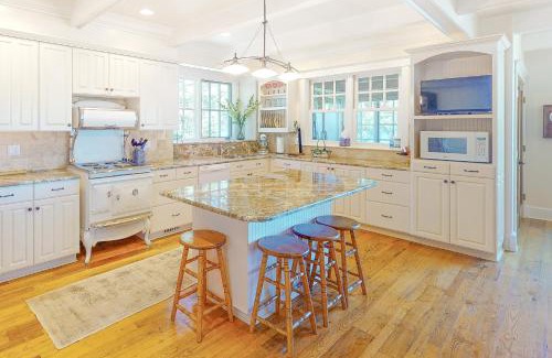 McCall House | Liberty Point