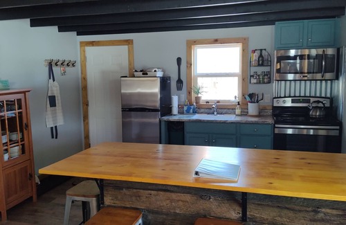 Stockdale House | Liberty Retreat No Added Fees!