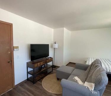 Madison Apartment | Liberty Valley Short Term Rental - 27
