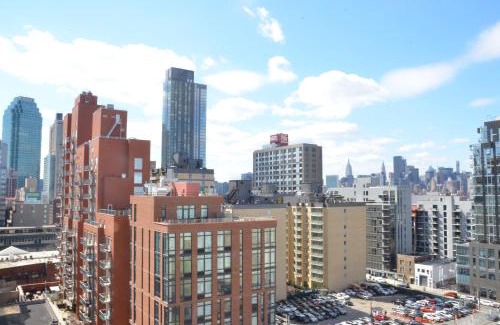 Queens Hotel | LIC Plaza Hotel