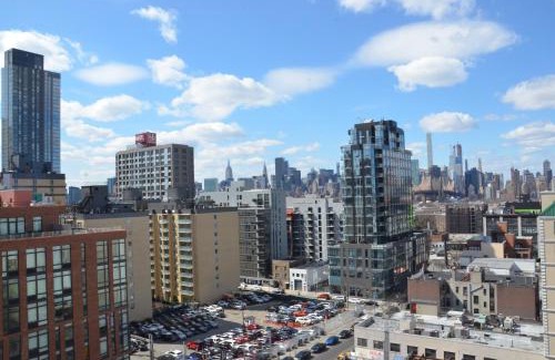 Queens Hotel | LIC Plaza Hotel
