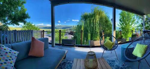 Black Mountain Bed & Breakfast | Licensed 2-Bedroom Suite Eco-Friendly Solar Home