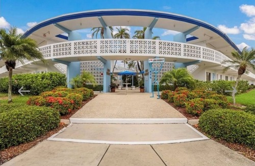Sarasota Condo | Lido Beach Getaway Condo Gulf View Sarasota FL